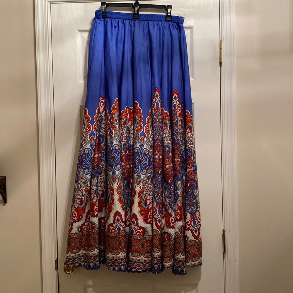 Beautiful Cupio Maxi Skirt Size Large